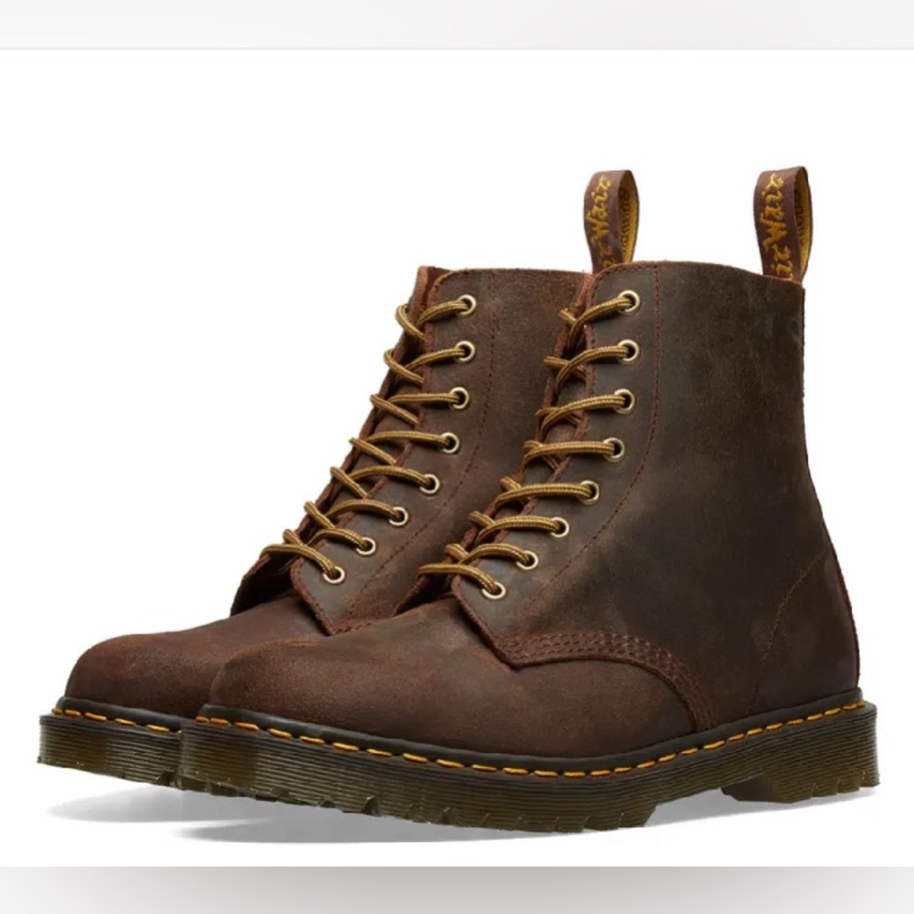 Vintage DR. MARTENS 1460 WAX COMMANDER BOOT - MADE IN ENGLAND WMNS SIZE 7